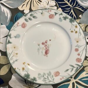 Disney Piglet Floral Plate - Green and Pink